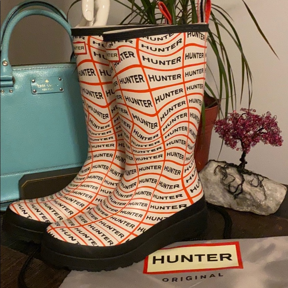 New Hunter boots - Picture 2 of 4